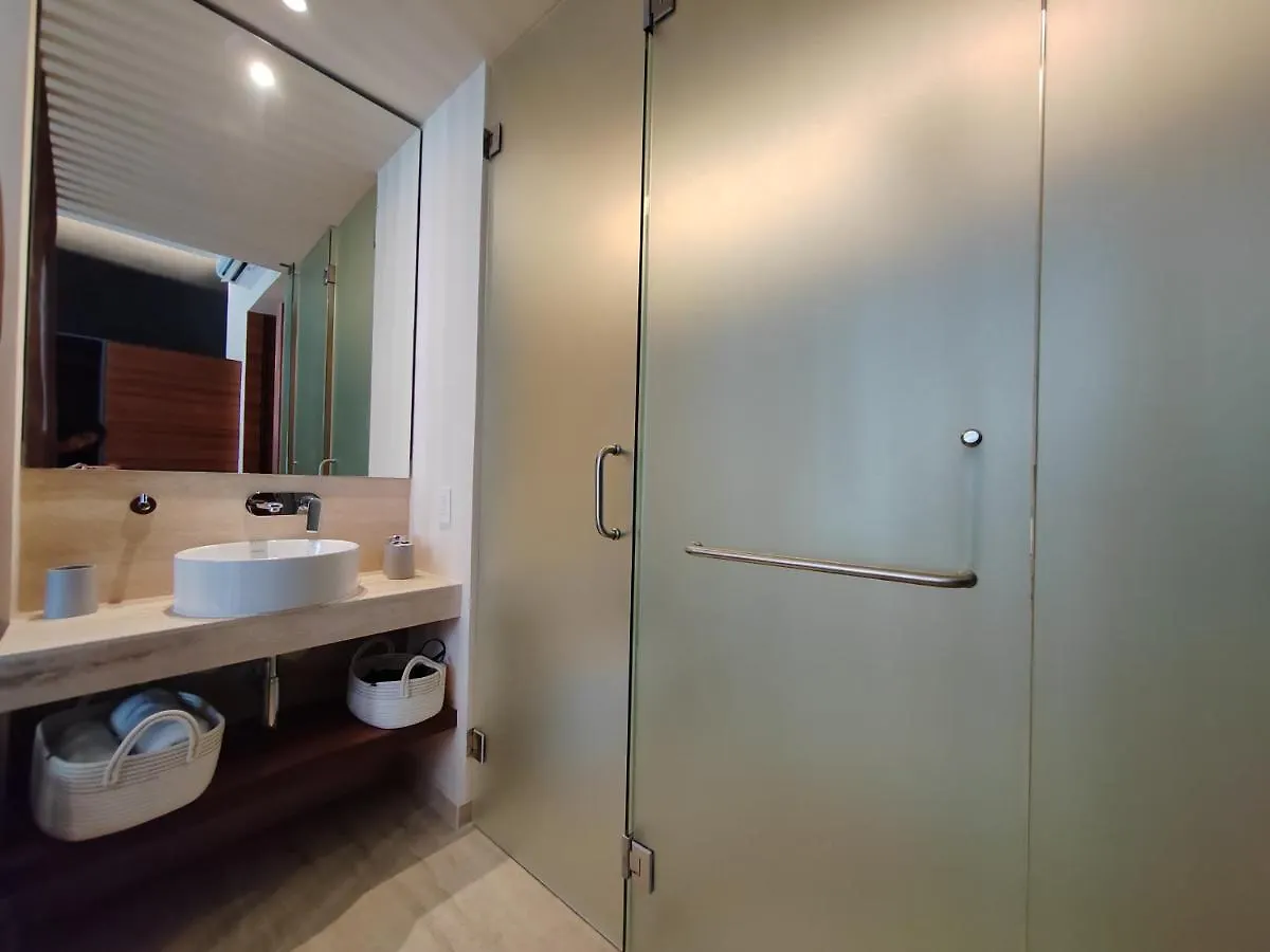 Incredible & Beautiful Studio Steps From The Beach By Yeah Playa del Carmen